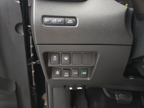 Used 2022 Nissan Rogue Sport SL AWD/4WD image 34