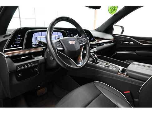 Certified 2024 Cadillac Escalade ESV Premium Luxury w/ LPO, Floor Liner Package AWD/4WD image 36