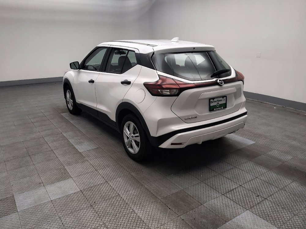 Used 2024 Nissan Kicks S FWD image 3