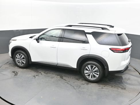 New 2026 Nissan Pathfinder SL FWD image 36