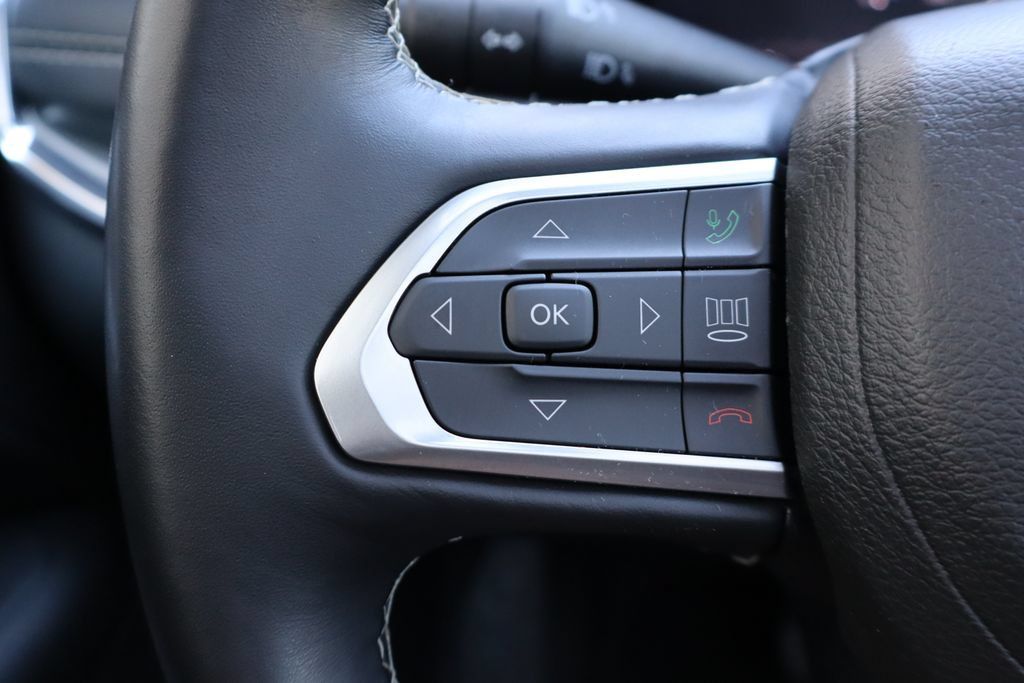 Used 2022 Jeep Compass High Altitude AWD/4WD image 22