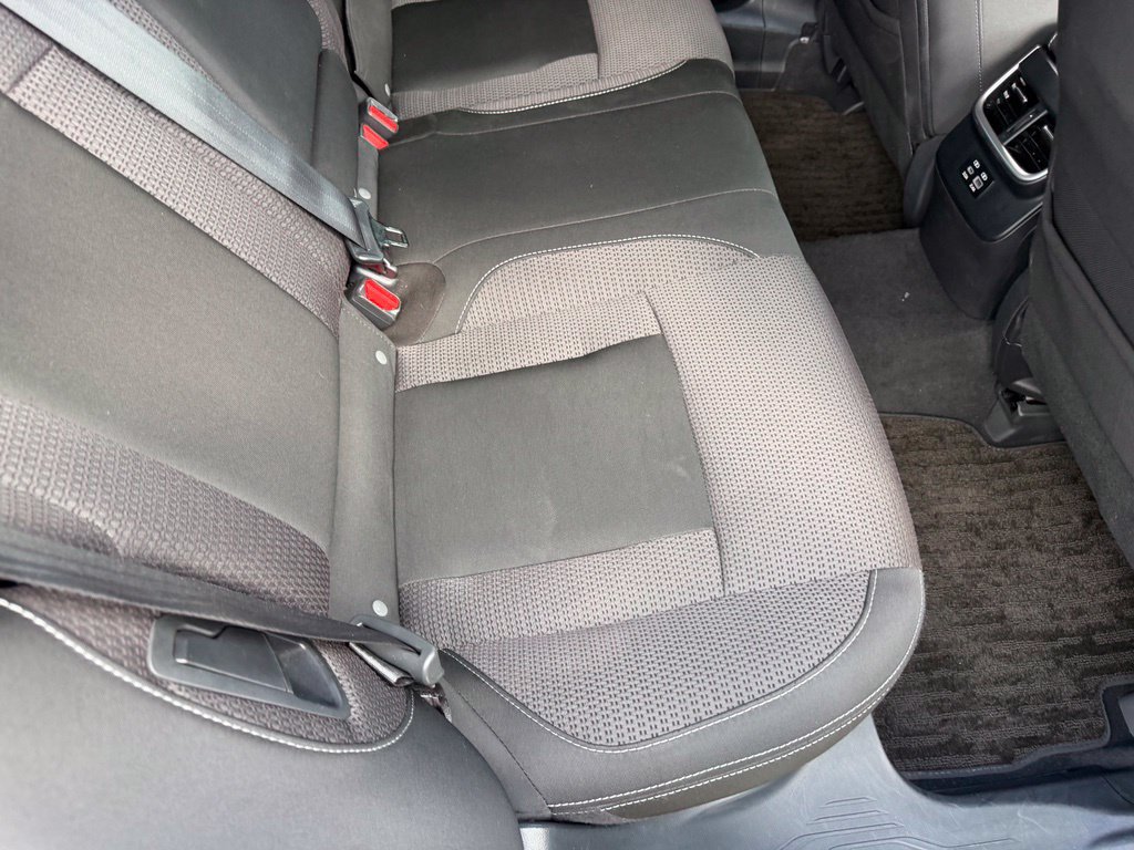 Used 2023 Subaru Outback Premium AWD/4WD image 18