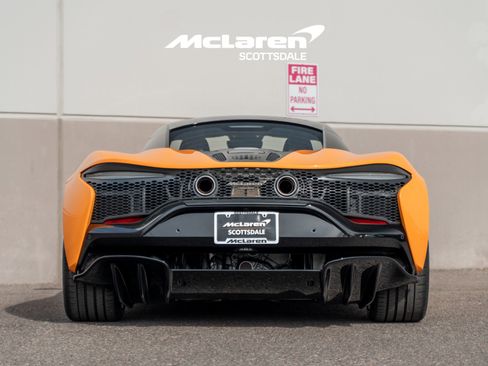 New 2026 McLaren Artura image 6