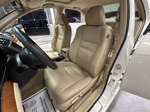 Used 2008 Acura TSX w/ Navigation image 9