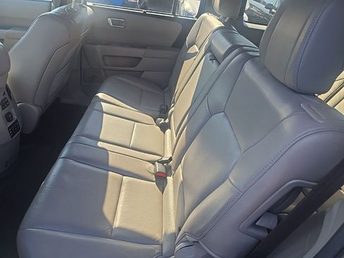 Used 2013 Honda Pilot Touring image 11