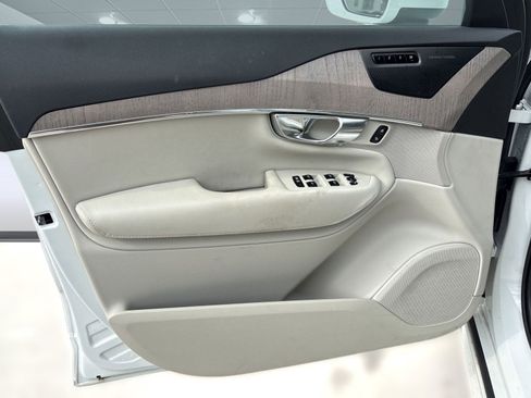 Certified 2023 Volvo XC90 B6 Plus w/ Protection Package Premier image 21