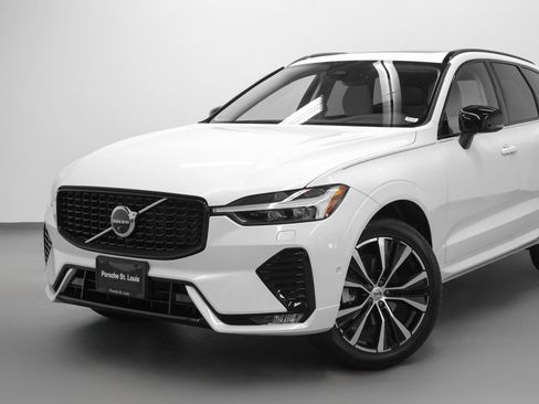 Used 2025 Volvo XC60 B5 Plus w/ Protection Package Premier image 7