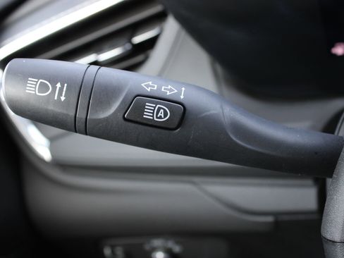 Used 2025 Buick Encore GX Preferred image 26
