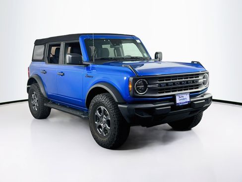 Used 2023 Ford Bronco 4-Door AWD/4WD image 3