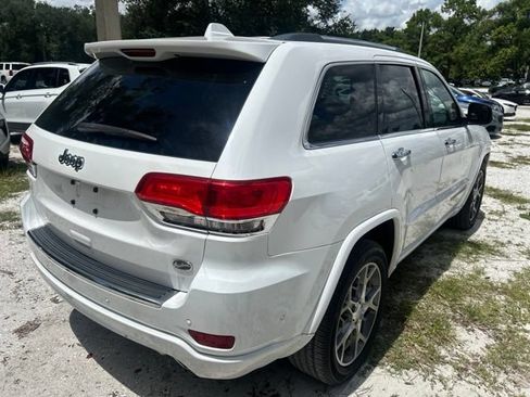Used 2019 Jeep Grand Cherokee Overland RWD image 4
