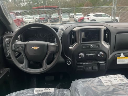 New 2026 Chevrolet Silverado 2500 Custom image 6