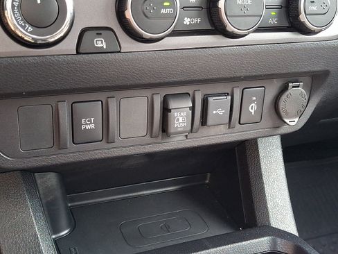 Used 2023 Toyota Tacoma TRD Sport w/ Black Out Package (TMS) AWD/4WD image 23