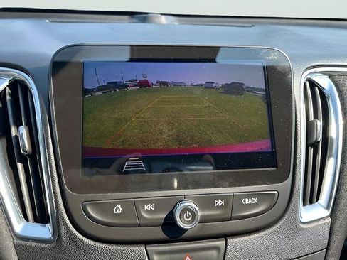 Used 2019 Chevrolet Malibu LT image 7