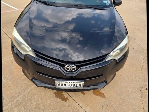 Used 2016 Toyota Corolla LE FWD image 3