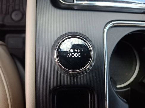 Certified 2025 Lincoln Corsair Reserve image 23