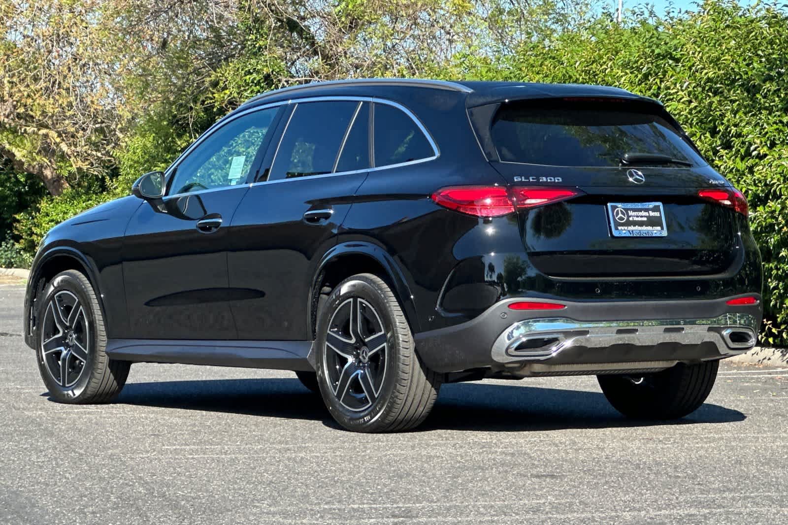 Certified 2026 Mercedes-Benz GLC 300 4MATIC image 5