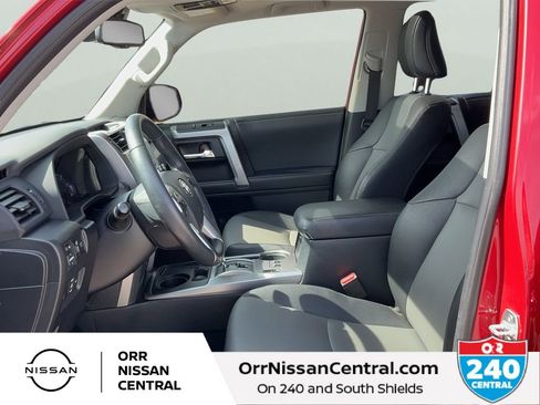 Used 2022 Toyota 4Runner SR5 Premium w/ Moonroof Package RWD image 17