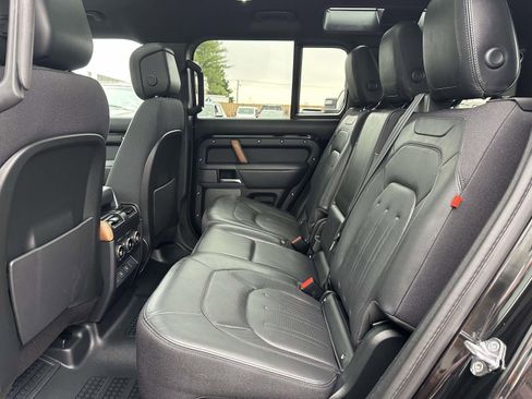 Used 2023 Land Rover Defender 110 X image 23