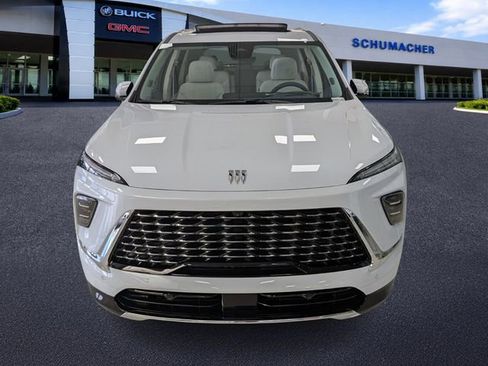 New 2026 Buick Enclave Avenir image 2