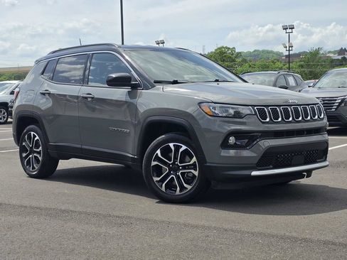 Used 2024 Jeep Compass Limited AWD/4WD image 1