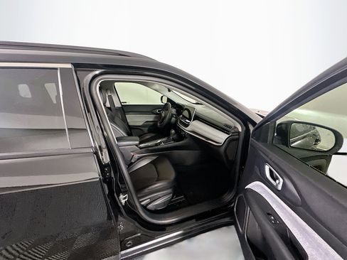 Used 2022 Jeep Compass Latitude image 29