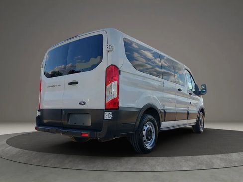 Used 2016 Ford Transit 150 XL image 7