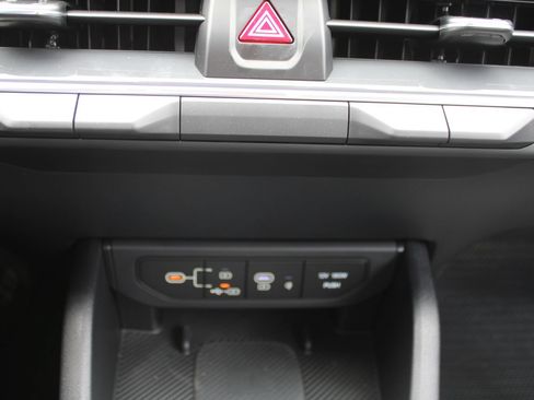 Certified 2025 Kia K4 EX FWD image 34