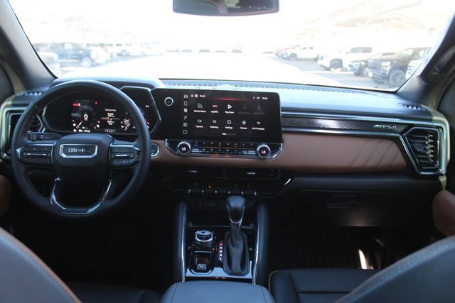 Used 2026 GMC Canyon AT4 w/ Technology Plus Package AWD/4WD image 19