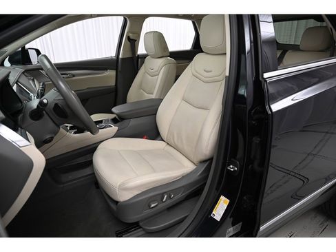 Certified 2021 Cadillac XT5 Premium Luxury image 9