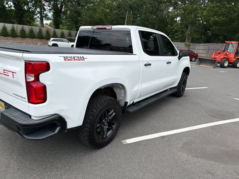 Used 2020 Chevrolet Silverado 1500 Custom Trail Boss w/ Custom Convenience Package AWD/4WD image 3
