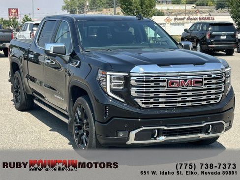 Used 2025 GMC Sierra 1500 Denali w/ Denali Reserve Package AWD/4WD image 1