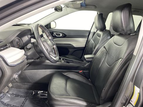 Used 2022 Jeep Compass Limited AWD/4WD image 15
