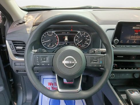 Used 2023 Nissan Rogue SV FWD image 13
