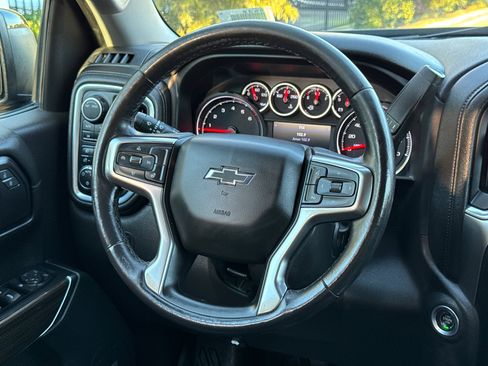 Used 2022 Chevrolet Silverado 1500 LT Trail Boss w/ Convenience Package II image 25