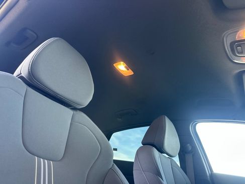 Certified 2024 Hyundai Elantra SEL FWD image 16
