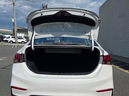 Used 2019 Hyundai Accent SE FWD image 8