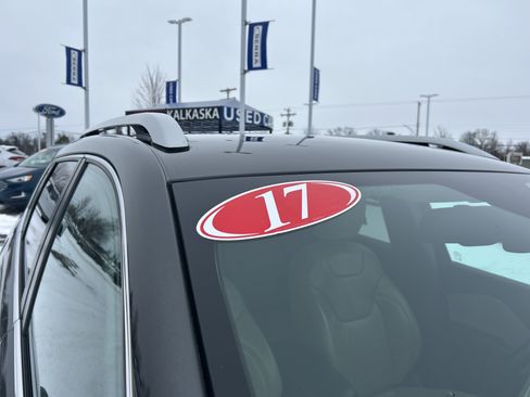 Used 2017 Jeep Cherokee Limited image 24