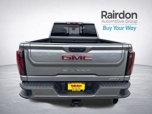 Used 2024 GMC Sierra 2500 AT4 w/ AT4 Premium Plus Package AWD/4WD image 6