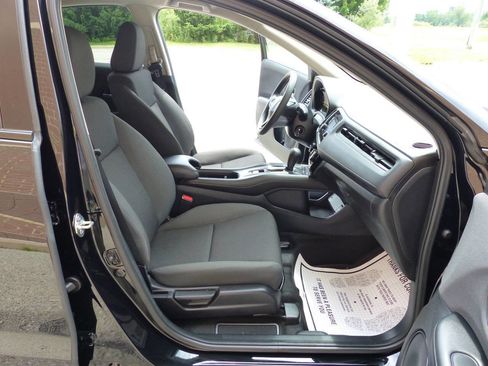 Used 2021 Honda HR-V LX image 39