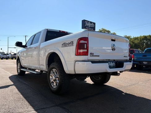 Used 2022 RAM 2500 Laramie AWD/4WD image 5