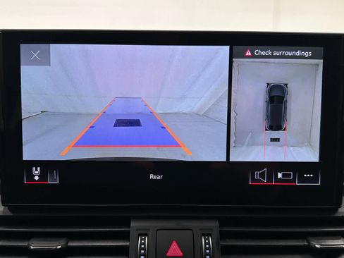 Used 2025 Audi SQ5 Premium Plus w/ Premium Plus Package image 36