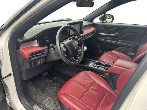 Used 2024 Lincoln Corsair Reserve w/ Equipment Group 201A image 10