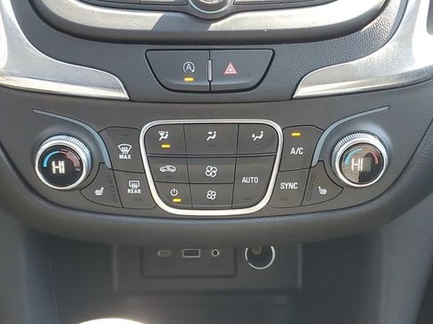 Certified 2023 Chevrolet Equinox LT image 32