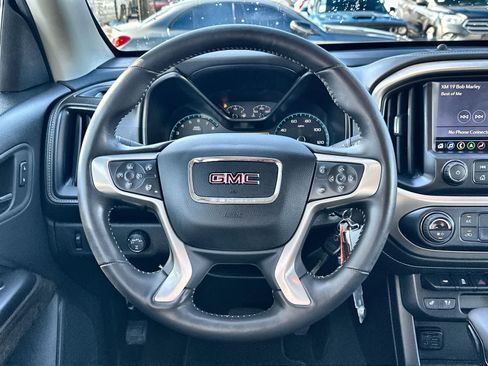 Used 2022 GMC Canyon Denali image 15