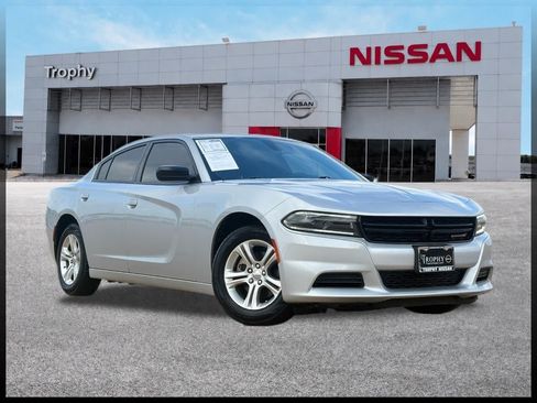 Used 2023 Dodge Charger SXT RWD image 1