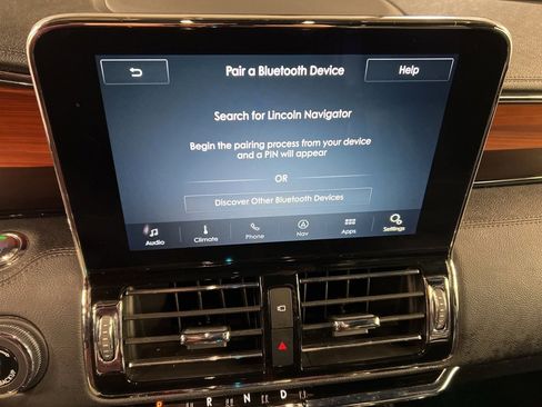 Used 2020 Lincoln Navigator Reserve w/ Luxury Package image 10