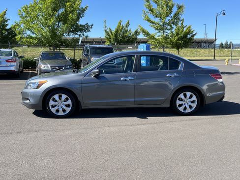 Used 2010 Honda Accord EX-L image 2