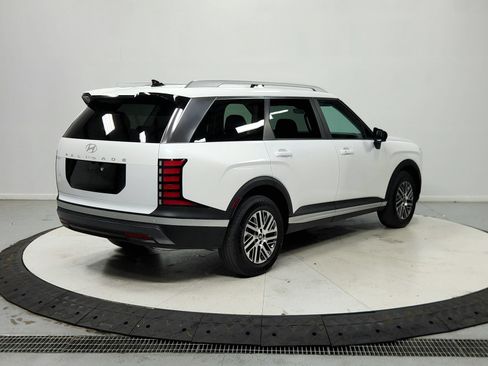 Used 2026 Hyundai Palisade SEL FWD image 8