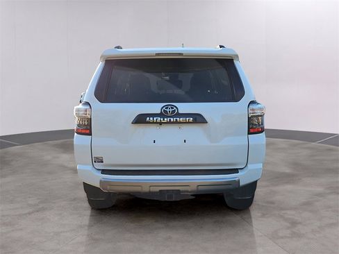 Used 2023 Toyota 4Runner TRD Off-Road Premium image 5