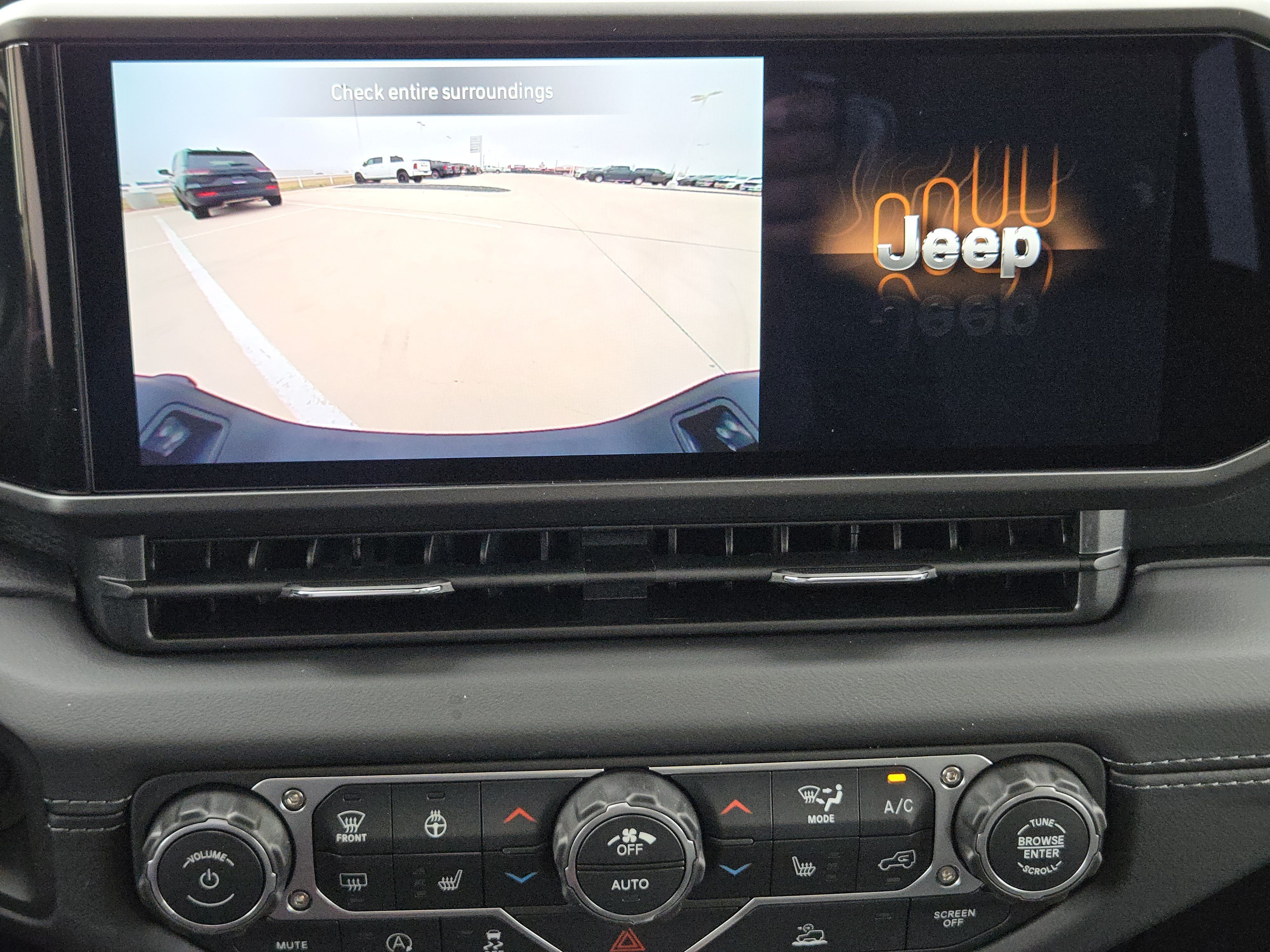 New 2026 Jeep Gladiator Sport AWD/4WD image 15